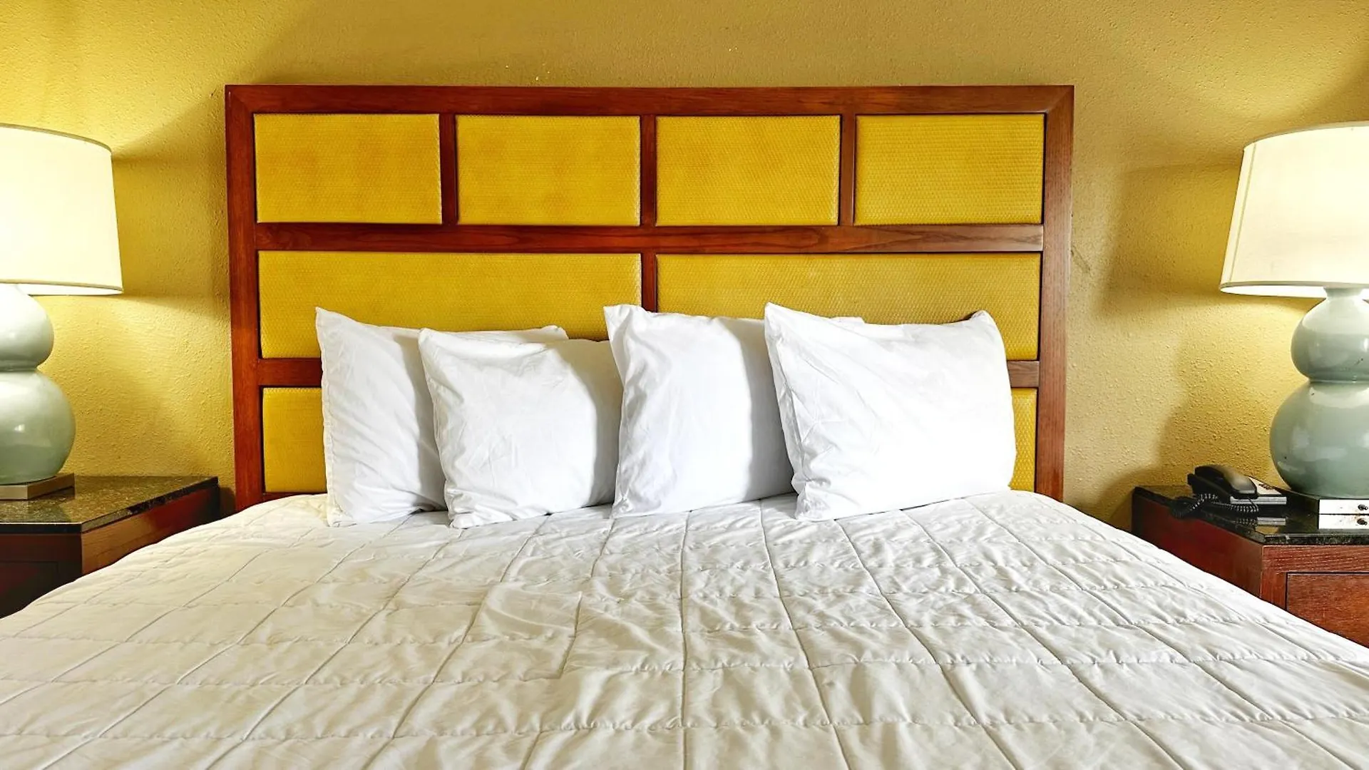 酒店 Baymont Inn And Suites By Wyndham Columbus / Near Osu