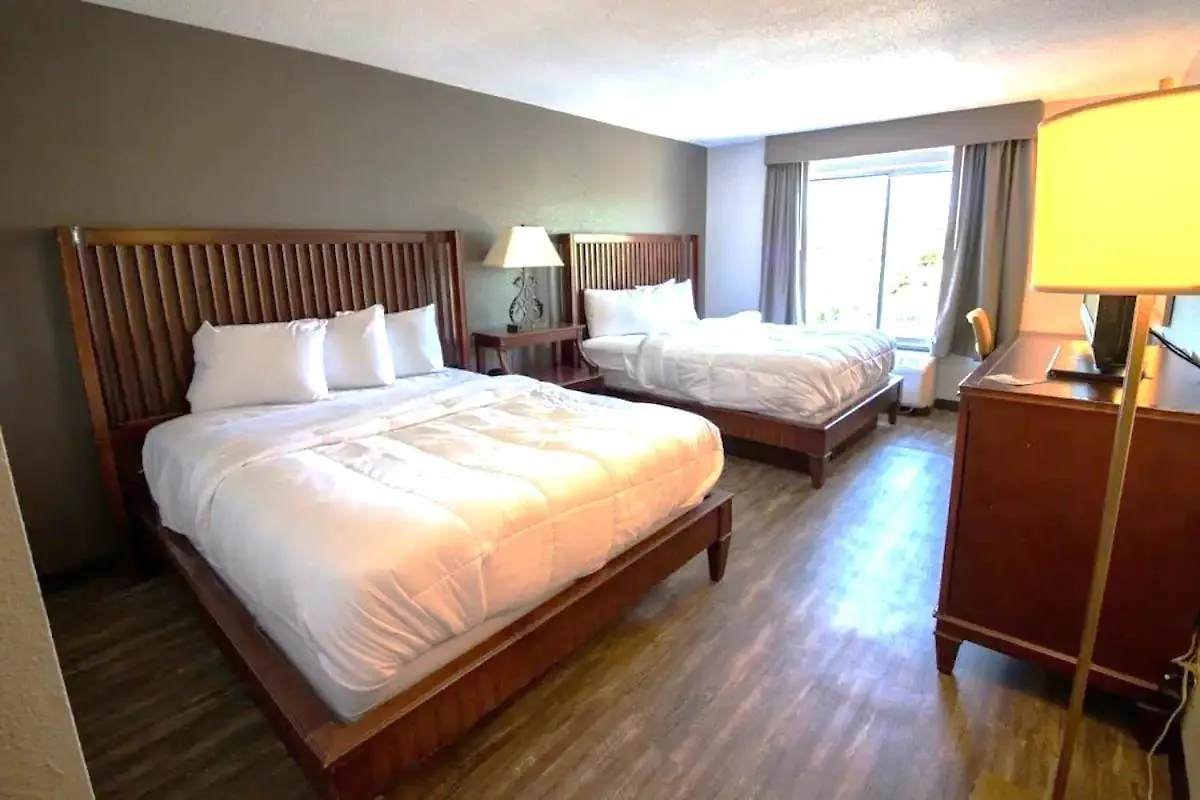 ** Hotel Baymont Inn And Suites By Wyndham Columbus / Near Osu United States