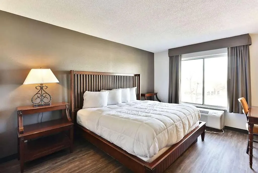 Baymont Inn And Suites By Wyndham Columbus / Near Osu 2*,