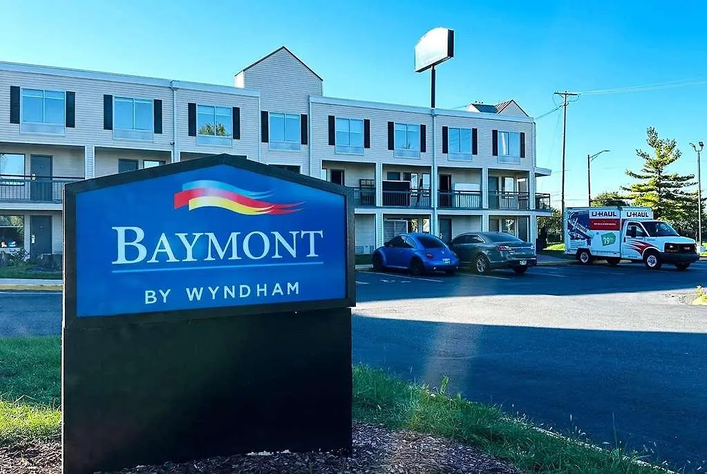 Baymont Inn And Suites By Wyndham Columbus / Near Osu